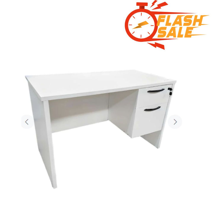 Escritorio grapa de 1.20 x .60  blanco con cajonera